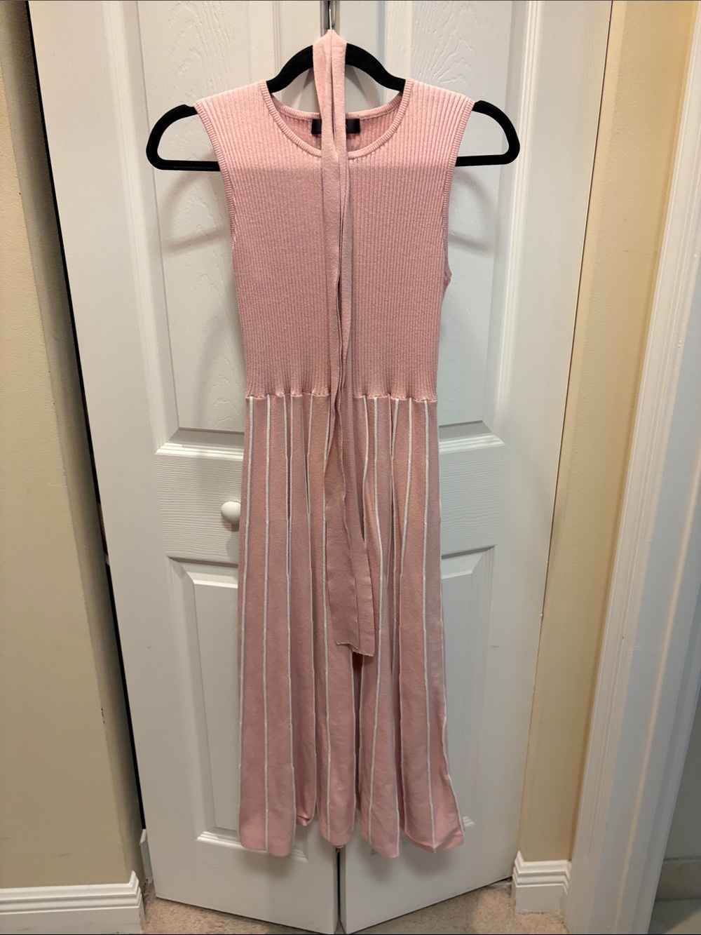 Sleeveless Pink Knit Tie-Waist Casual Dress